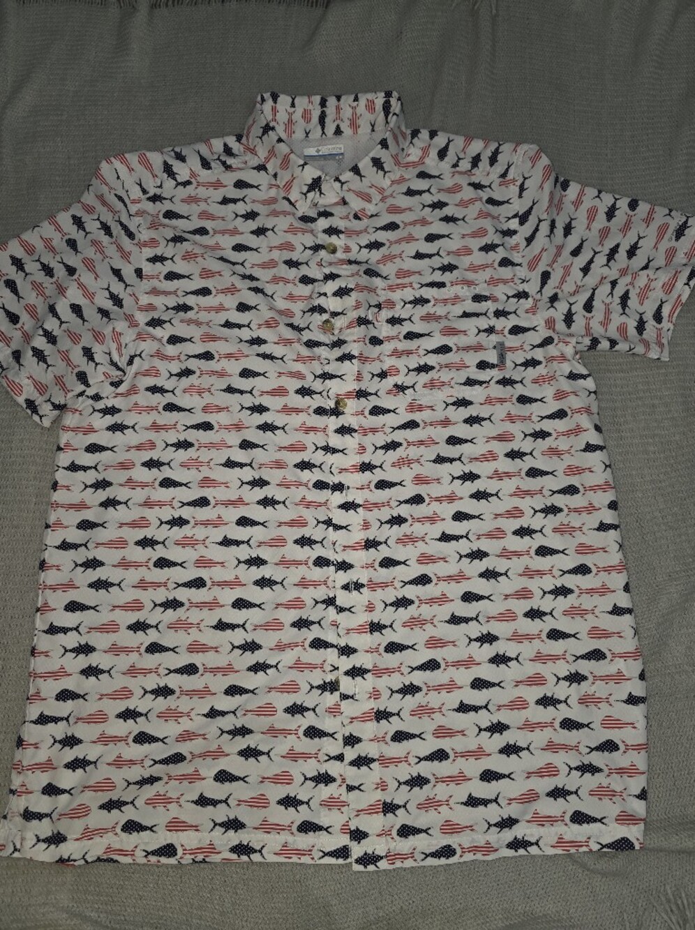 Mens Columbia PSG Button Up Patterned  with Navy and Red Fish Print